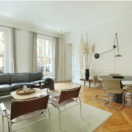 Luxurious - Located In Centre - Walking Distance From The Louvre Parigi