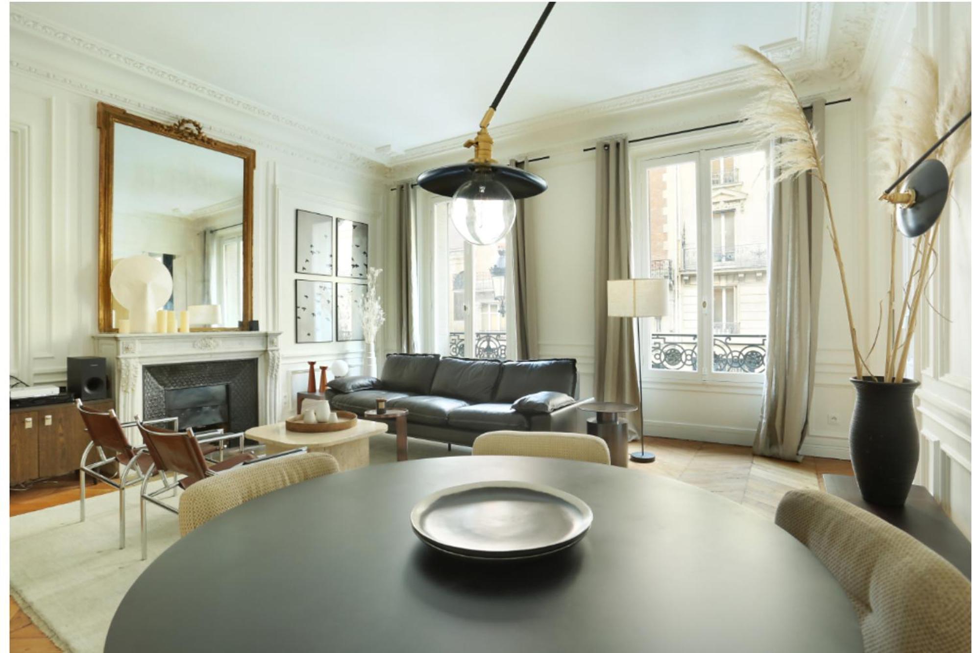 Luxurious - Located In Centre - Walking Distance From The Louvre Apartment *